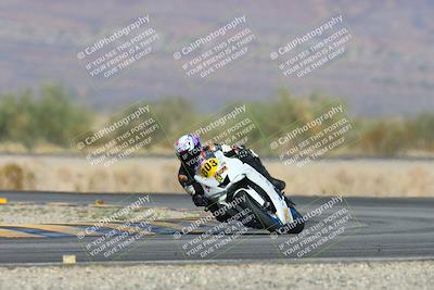 media/Dec-08-2024-CVMA (Sun) [[267e5a7075]]/Race 4-Amateur Supersport Middleweight/